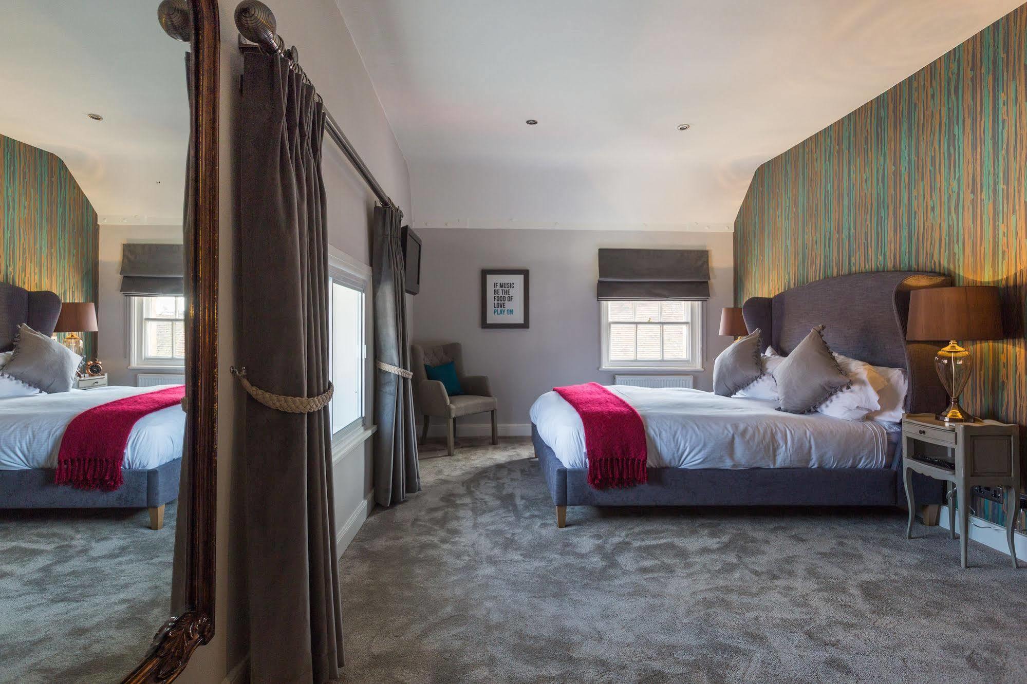 Готель The Townhouse Стретфорд-на-Ейвоні Екстер'єр фото